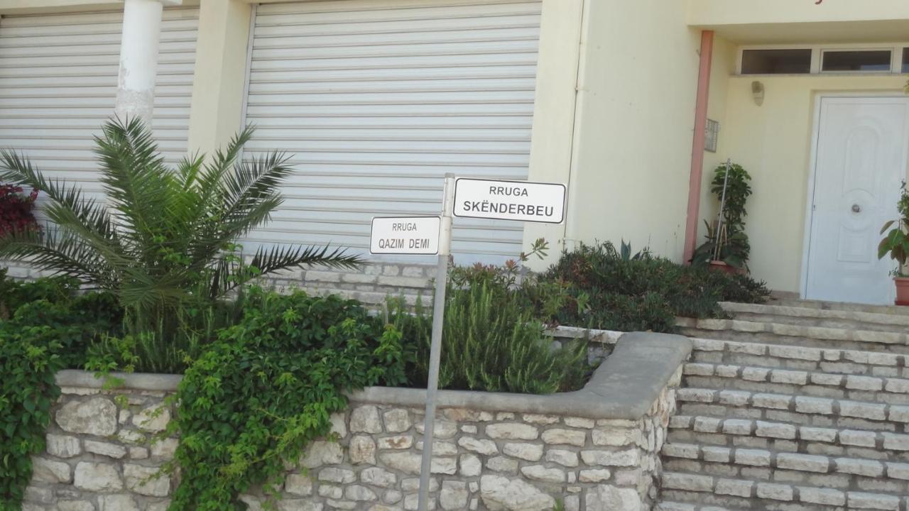 Apartment Katherina Saranda Dış mekan fotoğraf
